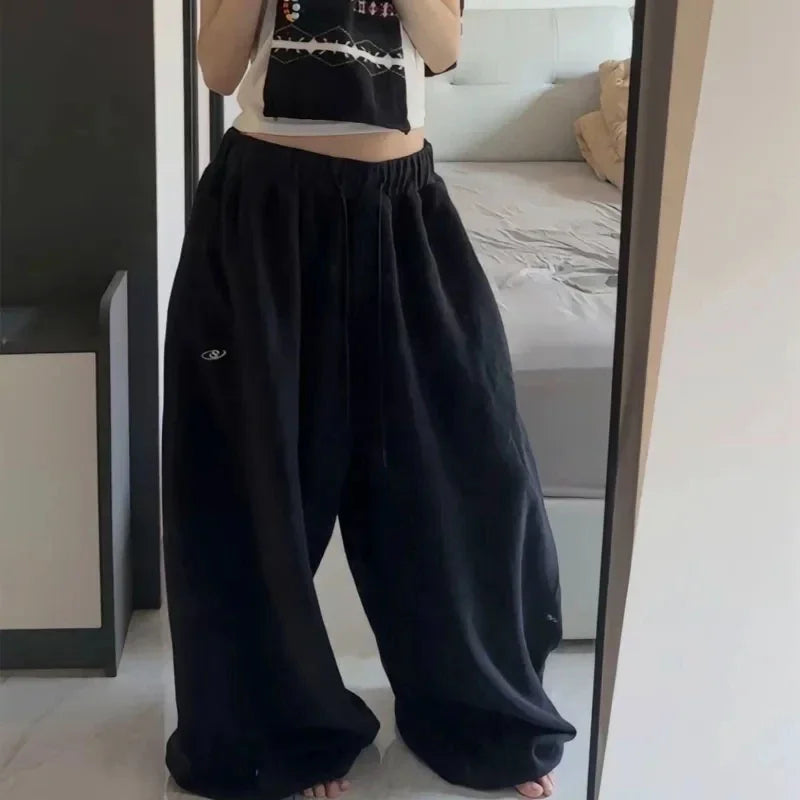 RetroFlow Black Wide-Leg Sweatpants – High Waist Oversized Streetwear