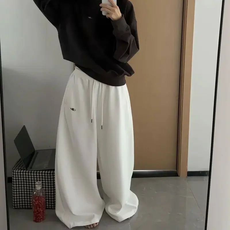 RetroFlow Black Wide-Leg Sweatpants – High Waist Oversized Streetwear