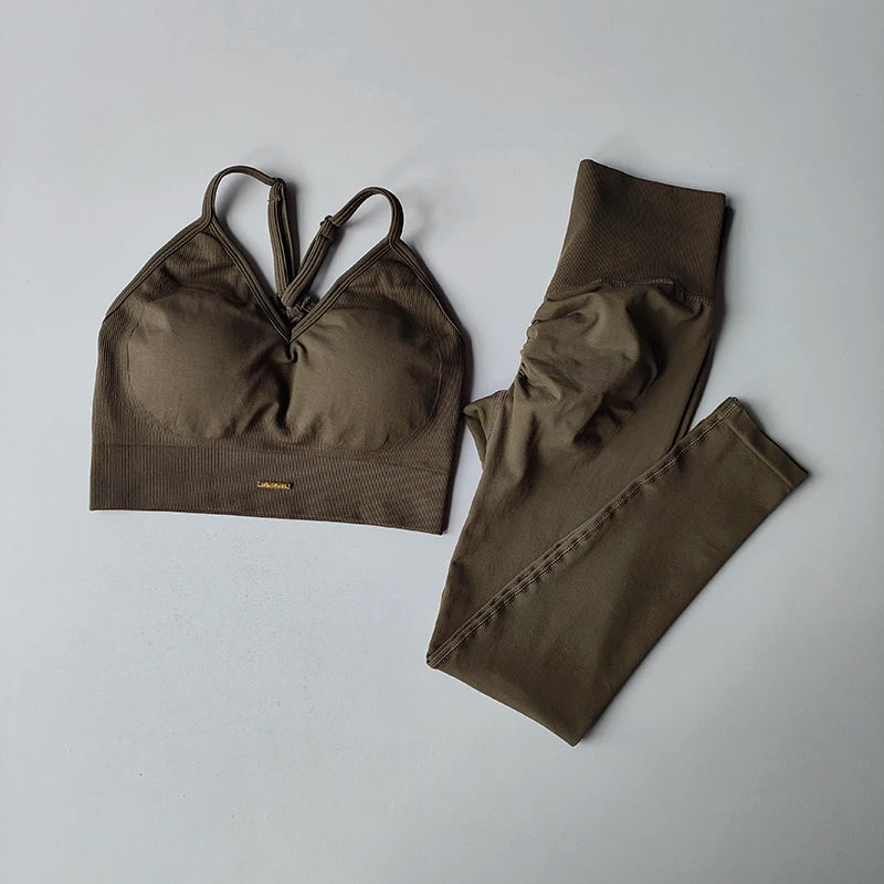 Seamless Hip-Lifting Yoga Set – V-Neck Bra & High-Waist Leggings for Women